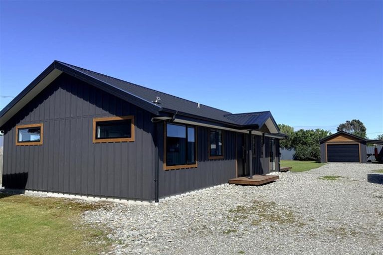 Photo of property in 64-66 Blake Street, Blaketown, Greymouth, 7805