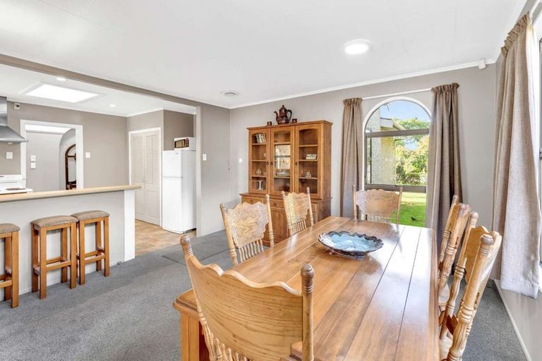 Photo of property in 87 Queen Street West, Levin, 5510