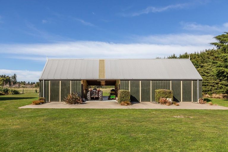 Photo of property in 973 Hoskyns Road, West Melton, Christchurch, 7671