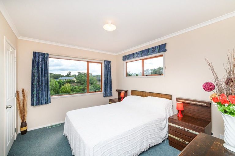 Photo of property in 12 Silkwood Place, Fitzherbert, Palmerston North, 4410