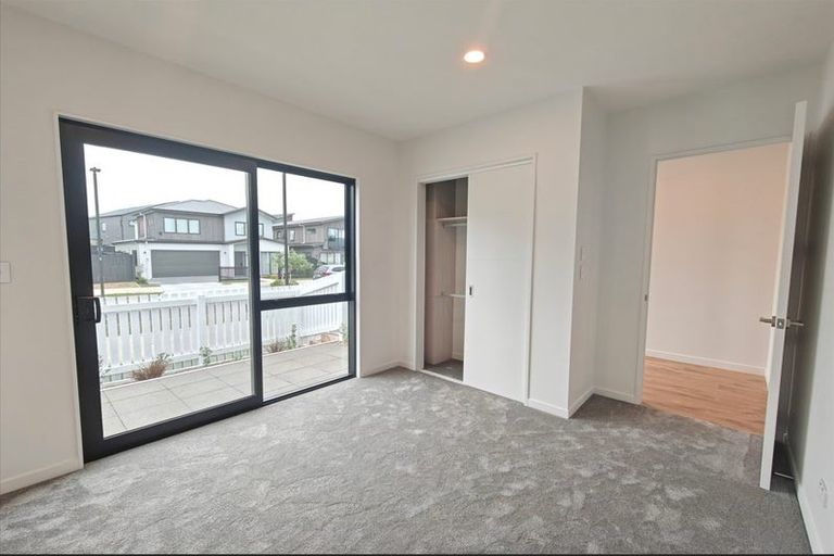 Photo of property in 1 Pukeko Road, Hobsonville, Auckland, 0616