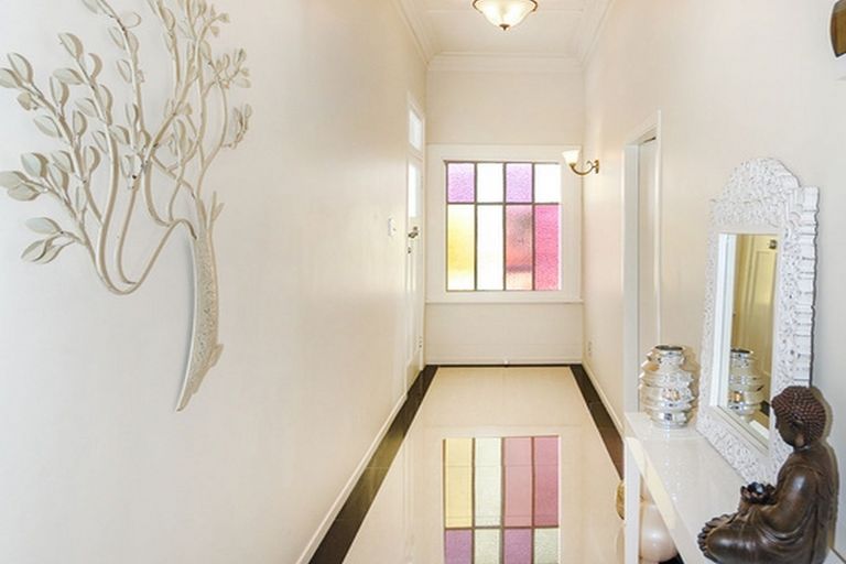 Photo of property in 1 Village Place, Tuakau, 2121