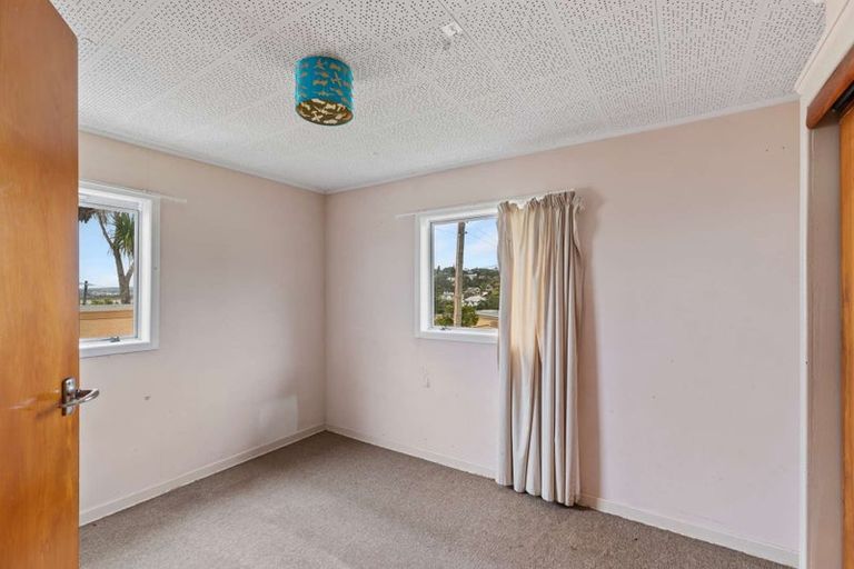 Photo of property in 116 Island Bay Road, Beach Haven, Auckland, 0626