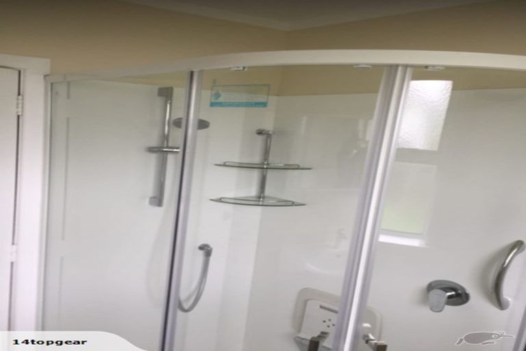 Photo of property in 180 Matai Road, Raumati Beach, Paraparaumu, 5032