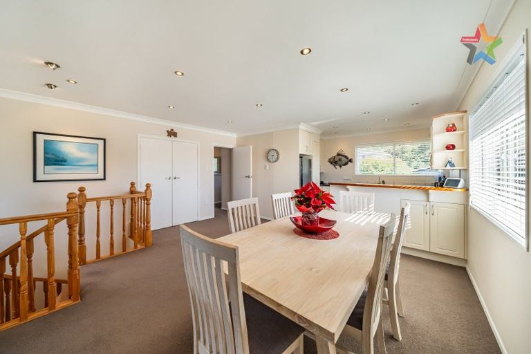 Photo of property in 18 Panorama Grove, Harbour View, Lower Hutt, 5010