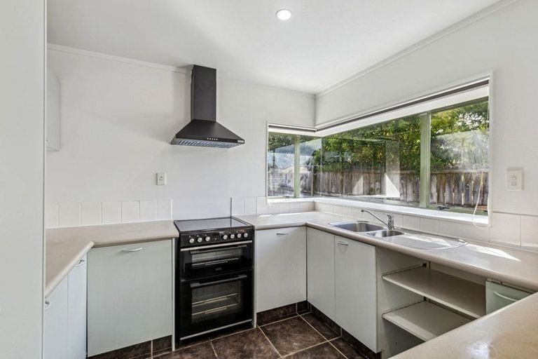 Photo of property in 21 Settlers Cove, Weymouth, Auckland, 2103