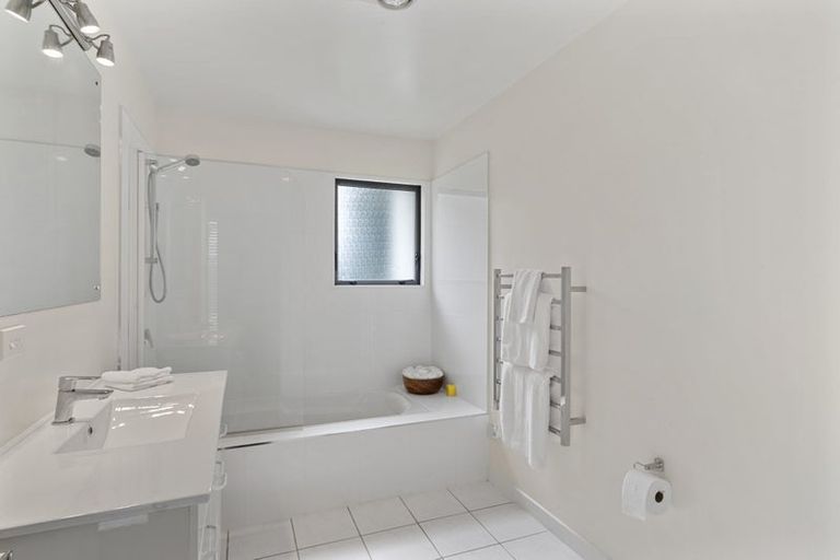 Photo of property in 63 Chesterfield Mews, Russley, Christchurch, 8042