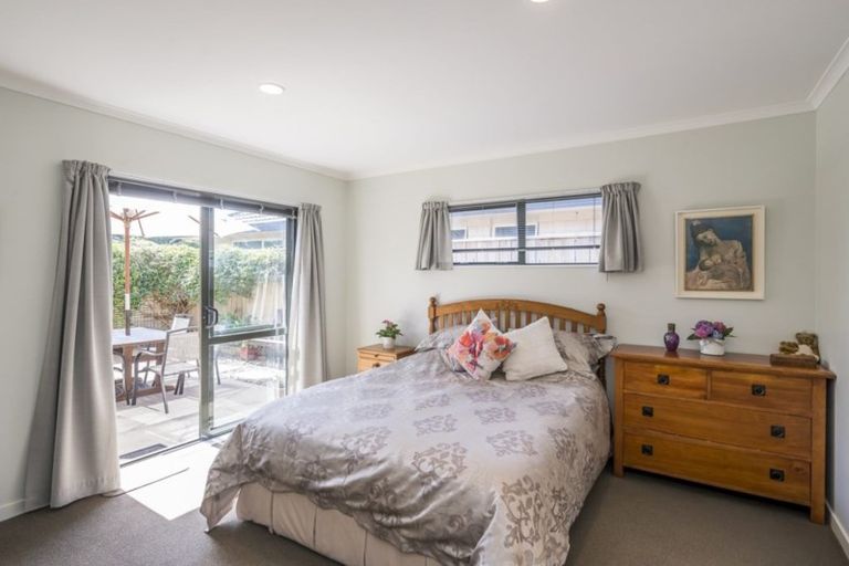 Photo of property in 1 Jeannie Way, Waikanae Beach, Waikanae, 5036