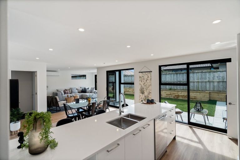 Photo of property in 123 Skibbereen Drive, Halswell, 8025