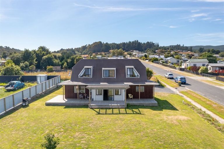 Photo of property in 108 Eddystone Street, Kaitangata, 9210