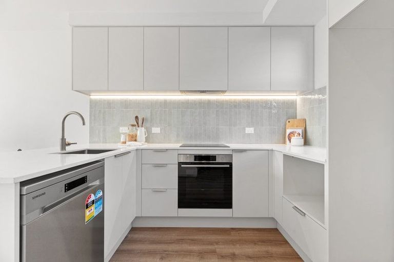 Photo of property in 3/90 Browns Road, St Albans, Christchurch, 8014