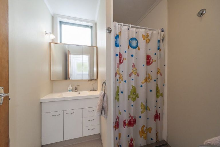 Photo of property in 20 Tamar Street, Island Bay, Wellington, 6023