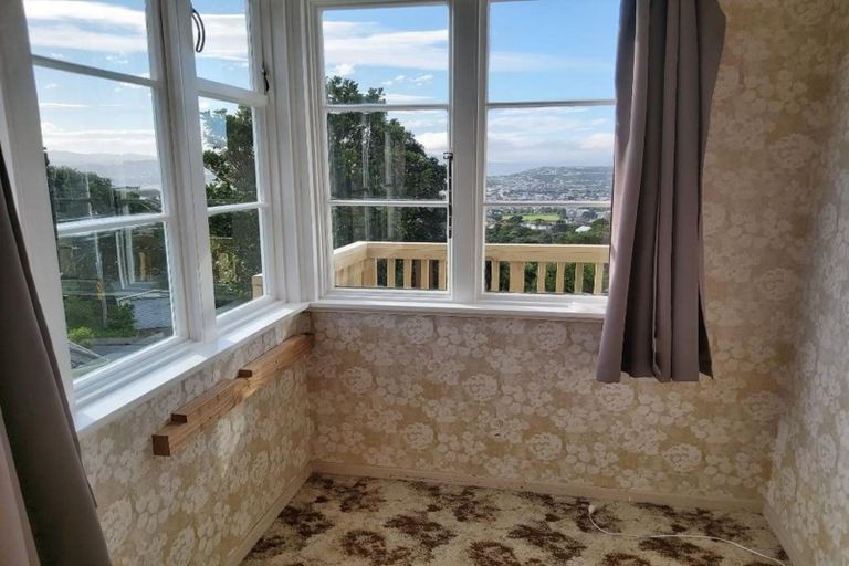 Photo of property in 31 Sidlaw Street, Strathmore Park, Wellington, 6022