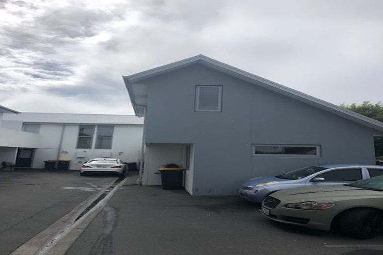 Photo of property in 470g Barbadoes Street, Edgeware, Christchurch, 8013