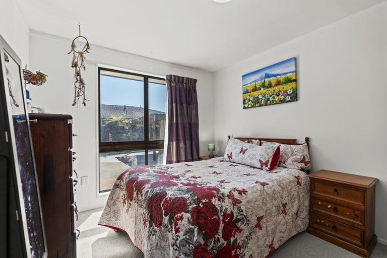 Photo of property in 20 O'halloran Drive, Halswell, Christchurch, 8025