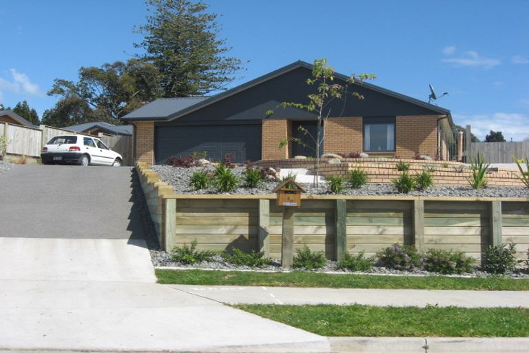 Photo of property in 40 Alberta Road, Glen Avon, New Plymouth, 4312