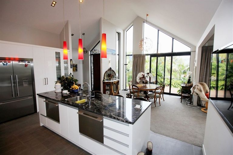 Photo of property in 8 Sara Way, Whitianga, 3510