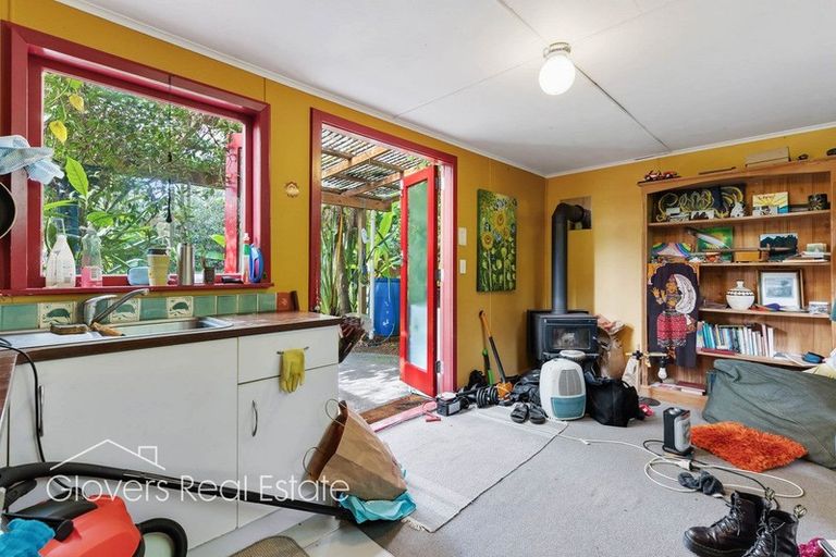 Photo of property in 205 Victory Road, Laingholm, Auckland, 0604