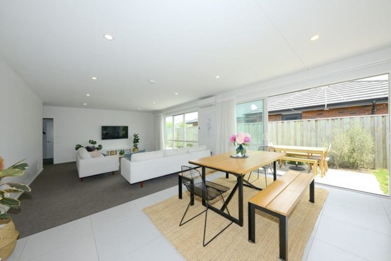 Photo of property in 50 Shillingford Boulevard, Rolleston, 7615