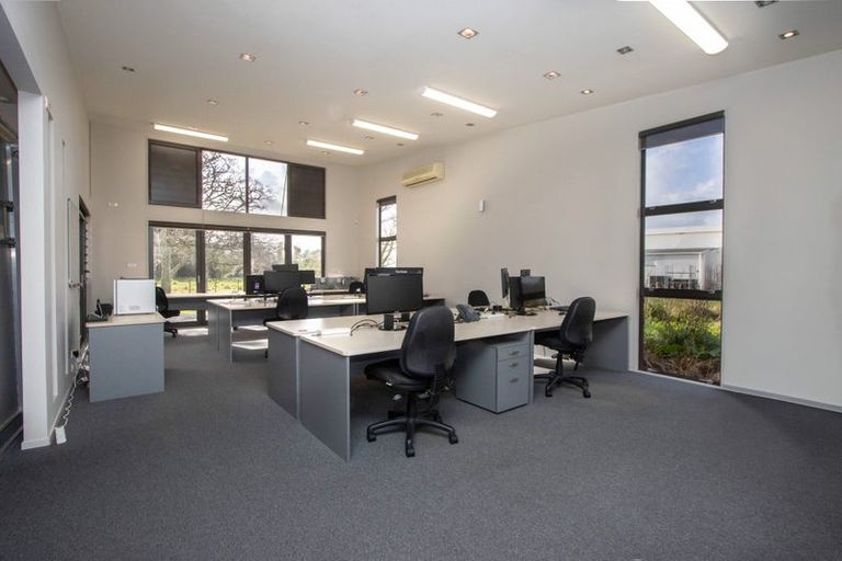 Photo of property in 8 Joyce Adams Place, Waimauku, 0883