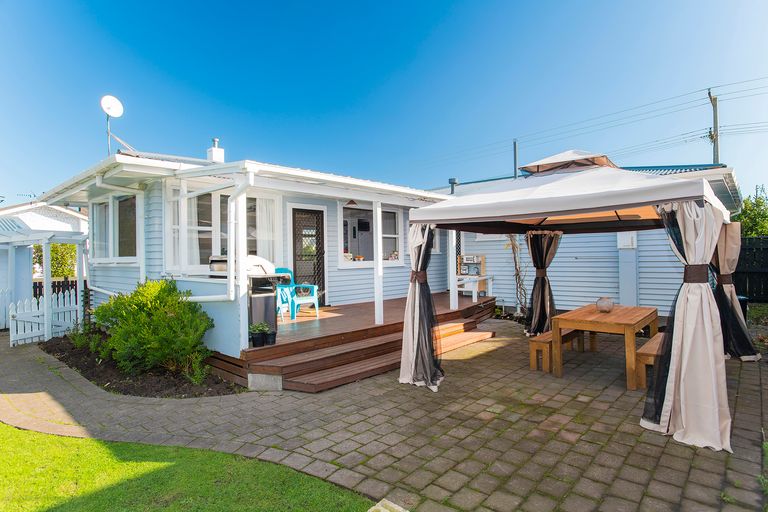 Photo of property in 143 Harris Street, Inner Kaiti, Gisborne, 4010