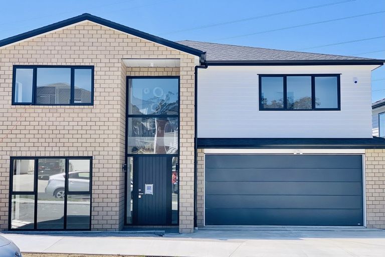 Photo of property in 98 Tir Conaill Avenue, Flat Bush, Auckland, 2019