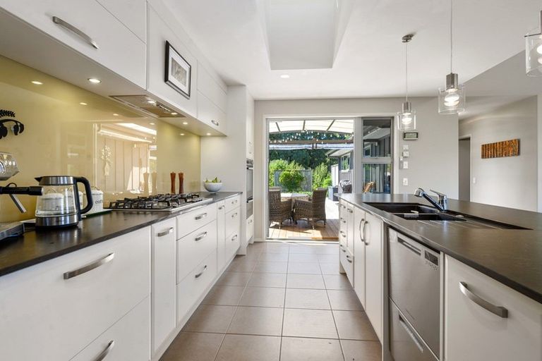 Photo of property in 36 Lacebark Drive, Kinloch, Taupo, 3377