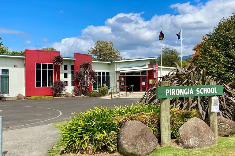 Photo of property in 550 Kane Street, Pirongia, 3802