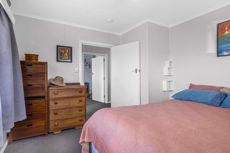 Photo of property in 12 Hitchings Avenue, Onekawa, Napier, 4110