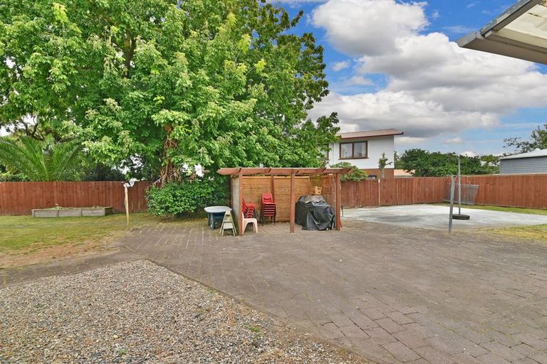 Photo of property in 12 Barnard Place, Manurewa East, Auckland, 2102