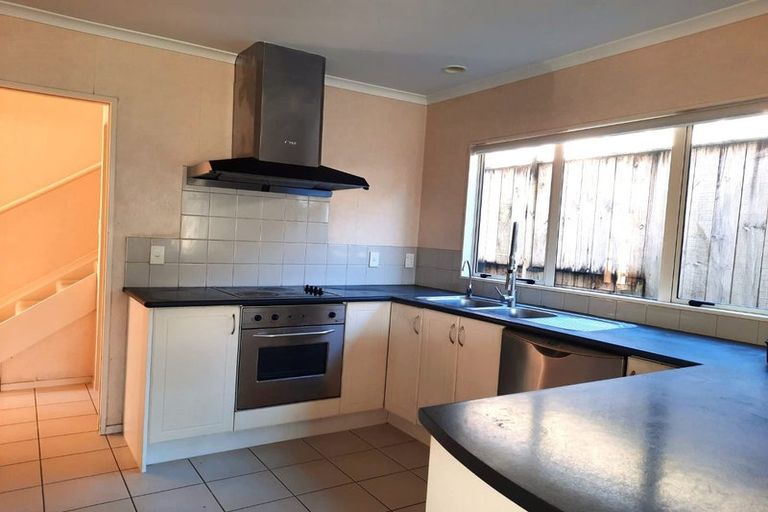 Photo of property in 6 Stellamaris Way, Northpark, Auckland, 2013