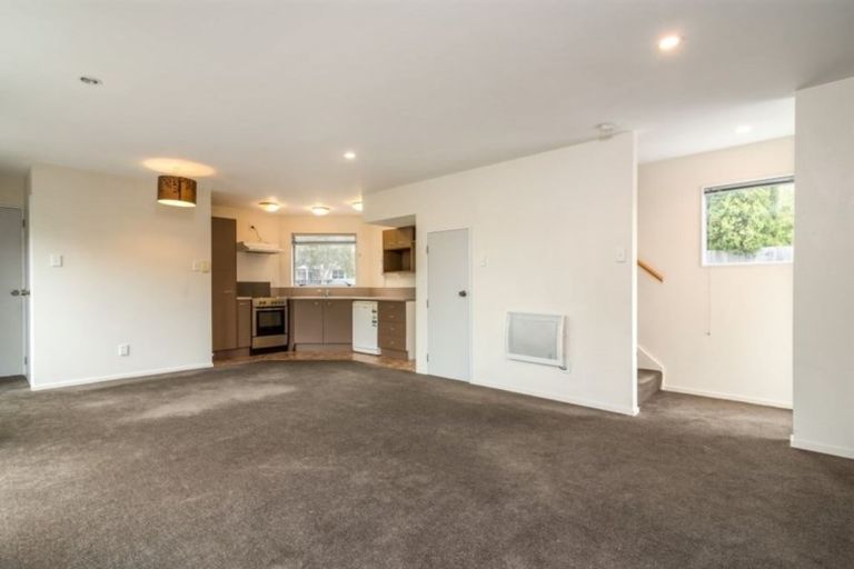 Photo of property in 31 Olliviers Road, Phillipstown, Christchurch, 8011