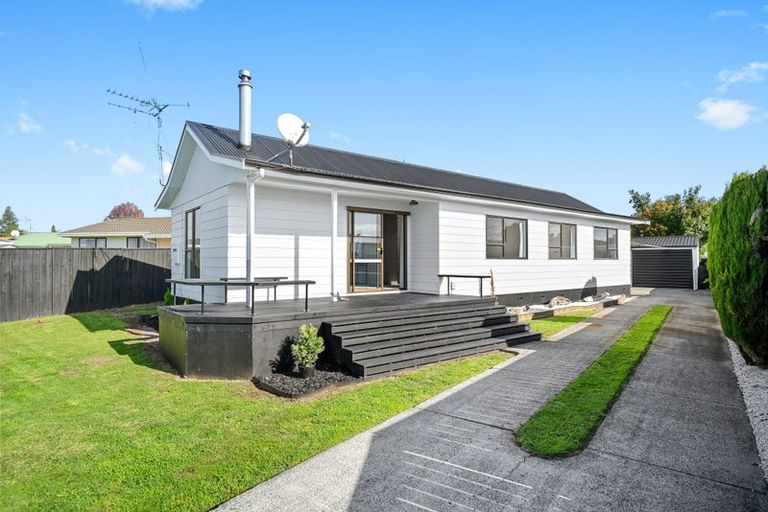 Photo of property in 4 Bradley Place, Nawton, Hamilton, 3200