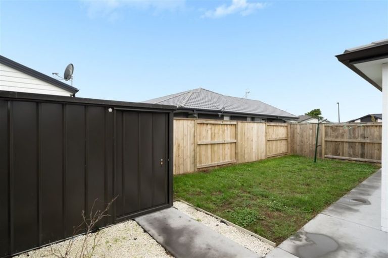 Photo of property in 17 Pimelea Street, Papamoa Beach, Papamoa, 3118