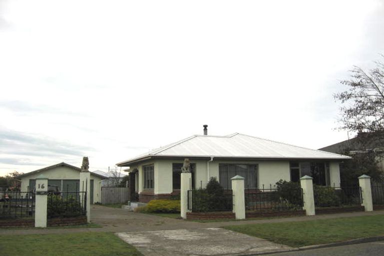 Photo of property in 16 Maitland Street, Strathern, Invercargill, 9812