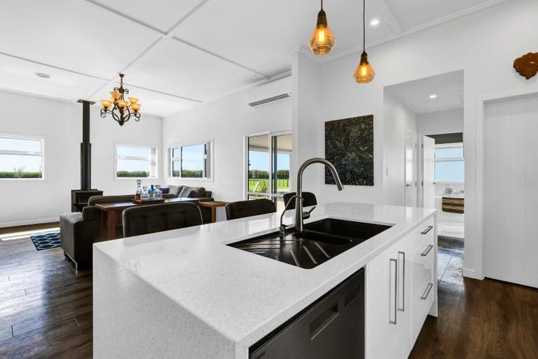 Photo of property in 2 Snell Road, Tikorangi, Waitara, 4383