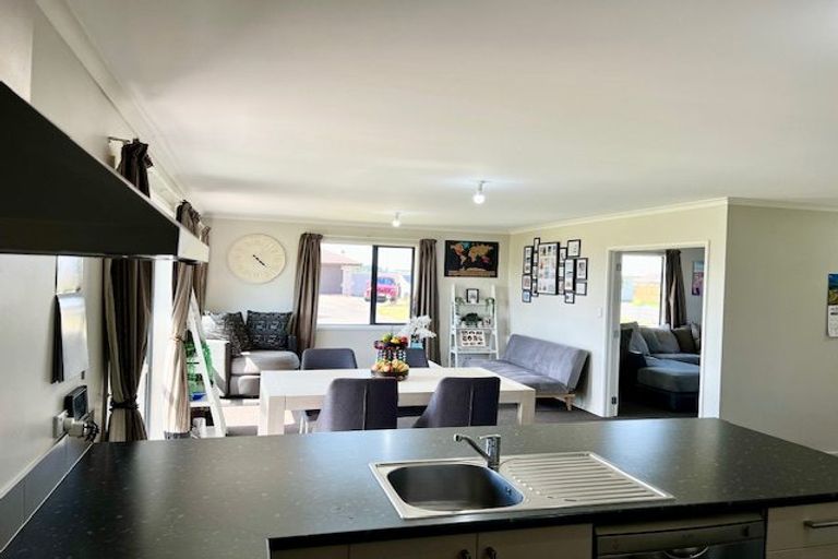 Photo of property in 1 Reeds Road, Darfield, 7510