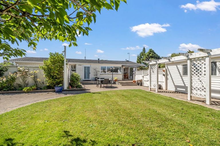 Photo of property in 8 Capri Place, Awapuni, Palmerston North, 4412
