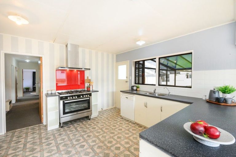 Photo of property in 154 Lethbridge Street, Feilding, 4702