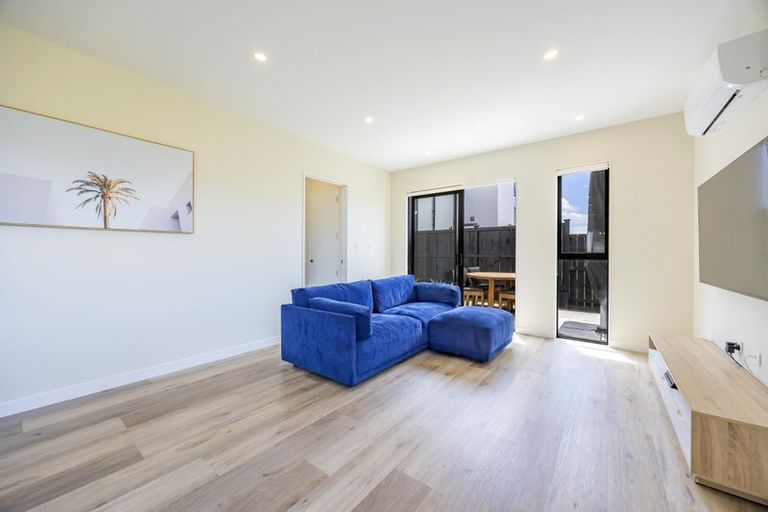 Photo of property in 72 Podgora Avenue, Huapai, Kumeu, 0810