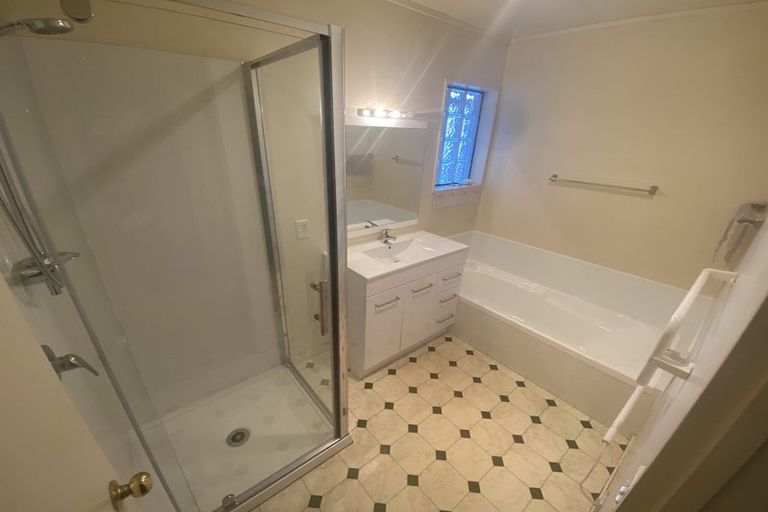 Photo of property in 279a Cambridge Road, Hillcrest, Hamilton, 3216