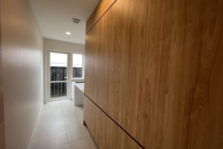 Photo of property in 20 Babina Avenue, Kumeu, 0810