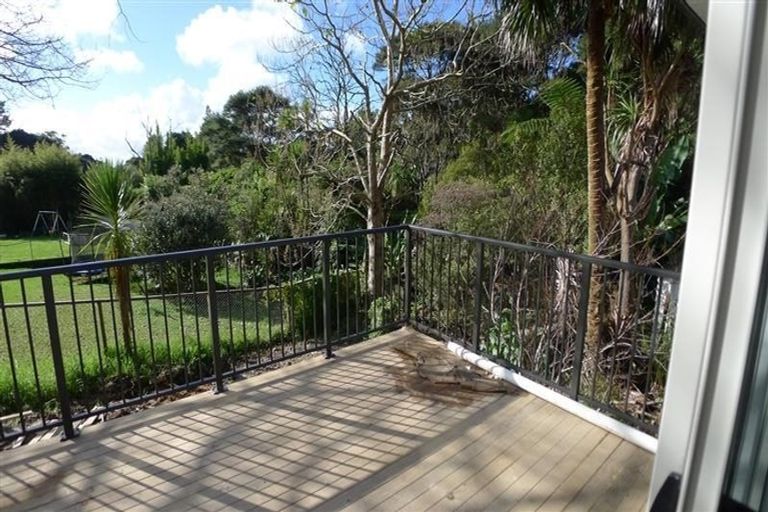 Photo of property in 24 Paewai Road, Glen Eden, Auckland, 0602