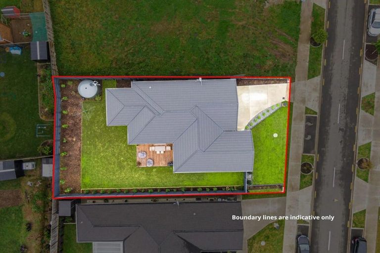 Photo of property in 8 Tahuna Minhinnick Drive, Glenbrook, Waiuku, 2681