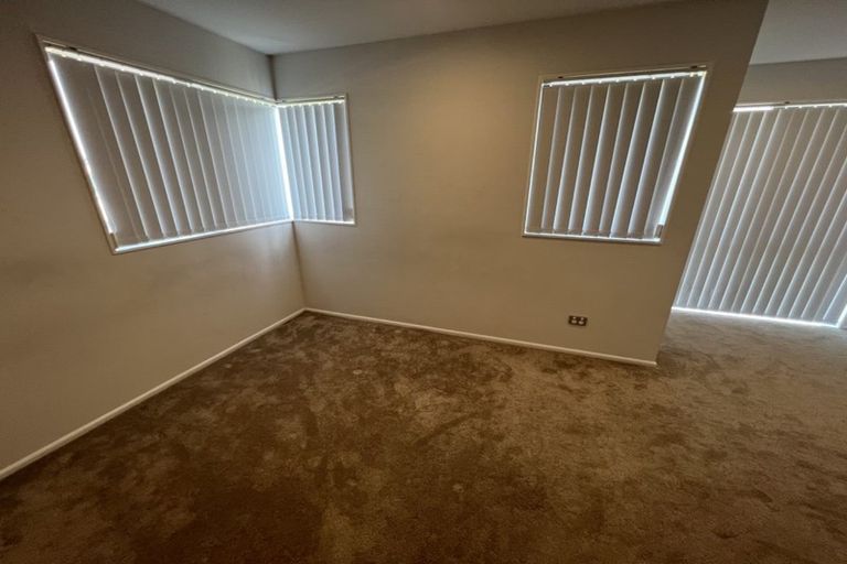 Photo of property in 9a Pah Road, Cockle Bay, Auckland, 2014