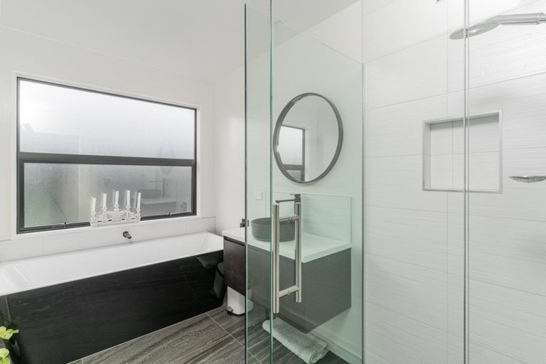 Photo of property in 62 Cameo Grove, Marshland, Christchurch, 8083