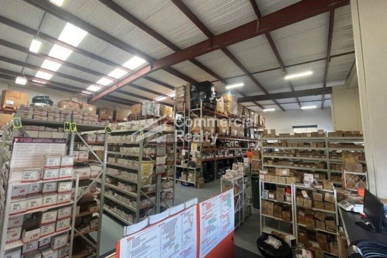 Photo of property in 83 Springs Road, Hornby, Christchurch, 8042