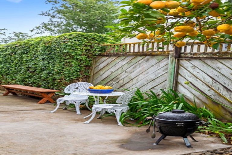 Photo of property in 148 Edgecumbe Road, Tauranga South, Tauranga, 3112