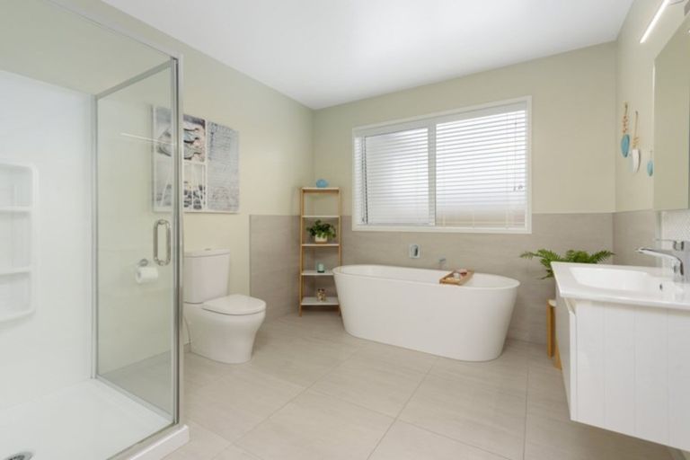 Photo of property in 4 Goodwin Crescent, Pyes Pa, Tauranga, 3112