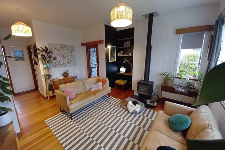 Photo of property in 1 Fair Crescent, Feilding, 4702